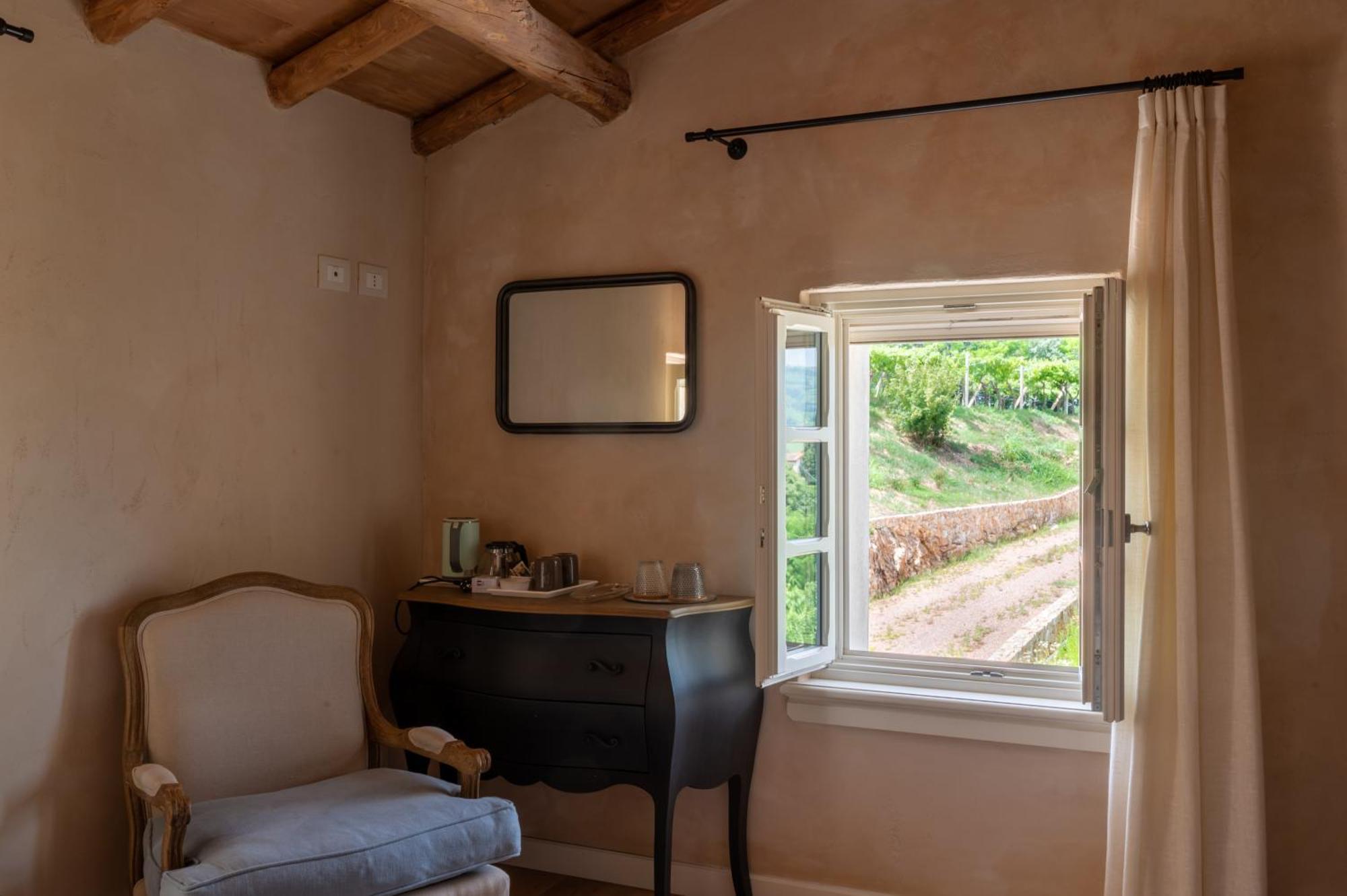 Agriturismo Monte Bisson โซอาวี ภายนอก รูปภาพ